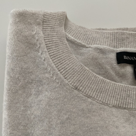 Banana Republic sweater - L - Picture 9 of 9